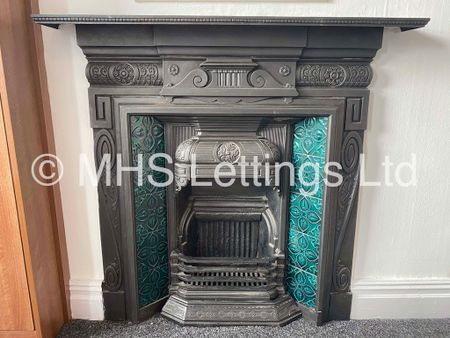 4 Bedroom End Terraced House for rent in Newport View - Photo 2