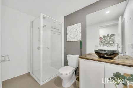 Fully Furnished 2-bedroom and 2-bathroom apartment for rent! - Photo 5