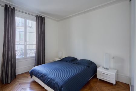 Tout savoir sur cet appartement dans le quartier Saint Philippe du Roule, à Paris 8ème - Photo 5