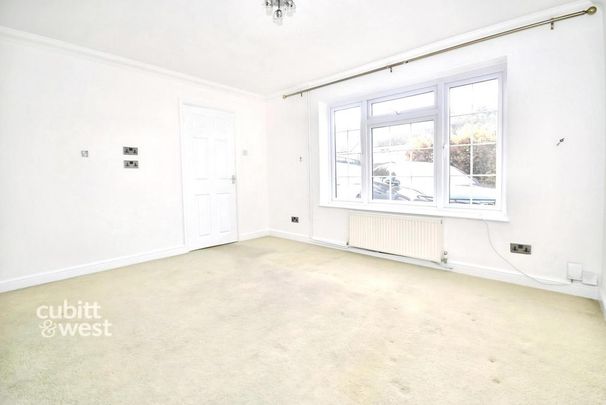 3 bedroom end of terrace house to rent - Photo 1