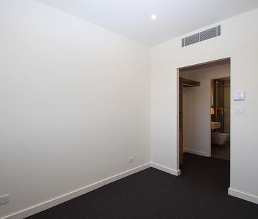702/122 Parry Street NEWCASTLE WEST NSW 2302 - Photo 5
