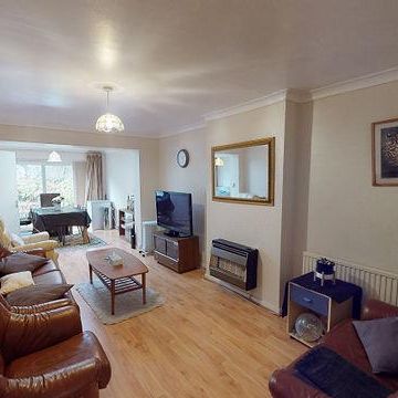 5 bedroom semi-detached house to rent - Photo 1