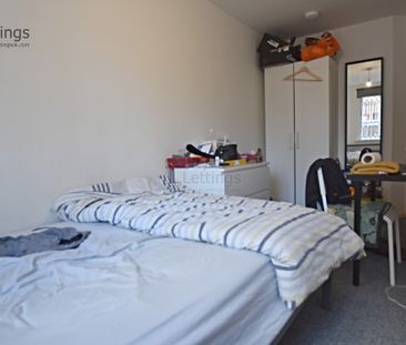 4 Bedroom Flat - Photo 3
