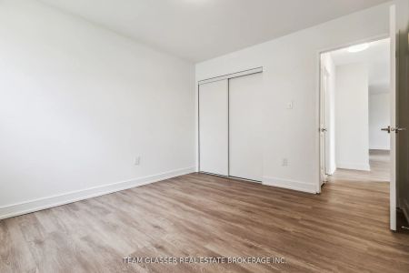 1580 Adelaide Street N #392 - Photo 3