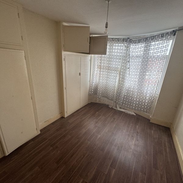 3 Bed Terraced House, Hythe Road, CR7 - Photo 1