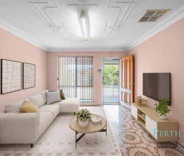 Character & Comfortable Living in a Quiet Cannington Cul-de-Sac - Photo 3