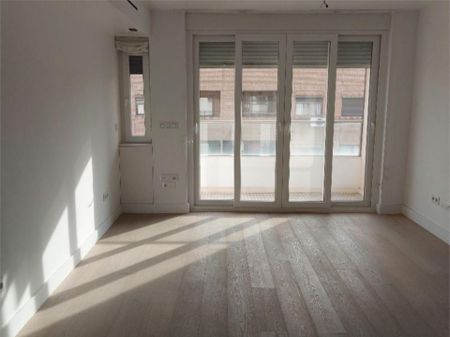 Piso de alquiler en Carrer de Les Arts Gràfiques, 5, Exposició - Photo 3