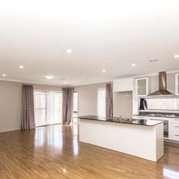 20 Pearl Gibbs Circuit, Bonner ACT 2914 - House For Rent | Domain - Photo 1