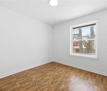 51 Barnesdale Avenue S #Upper - Photo 4