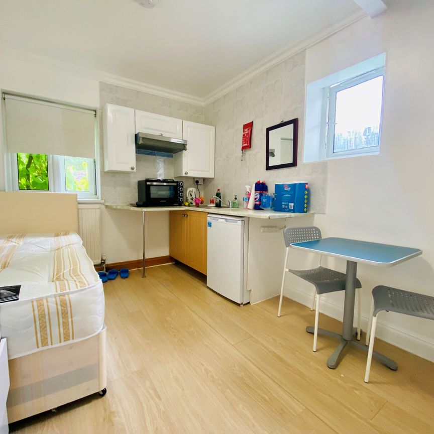 Rectory Road, London, N16 - Photo 1