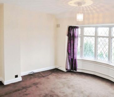 3 Bedroom House to Rent in Hall Avenue, Rushden, Northants, NN10 - Photo 2