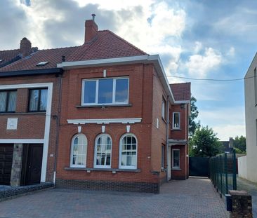 Ruime gezinswoning met 3 slaapkamers en aangename tuin - Photo 5