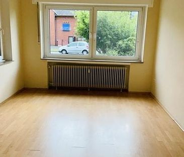 Deutschland: Wohnen in Greffen-Mitte! Gepflegte 2- Zimmer Wohnung mit EBK im Erdgeschoss - Photo 1