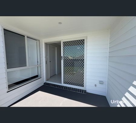 1/4 Goldring Street, Chisholm, NSW 2322 - Photo 2