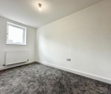 4 bedroom detached house to rent - Photo 3