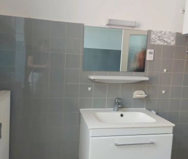 Nette 3 Zimmer Altbauwohnung mit Balkon in der Mandellstraße! - Foto 3