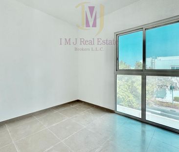 4BR | Single Row | Corner Unit | Close to the Park - Photo 2