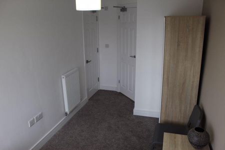 Mixed use to rent - Photo 4