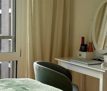 2½ Zimmer-Wohnung in Zürich - Kreis 2, möbliert, auf Zeit - Photo 2