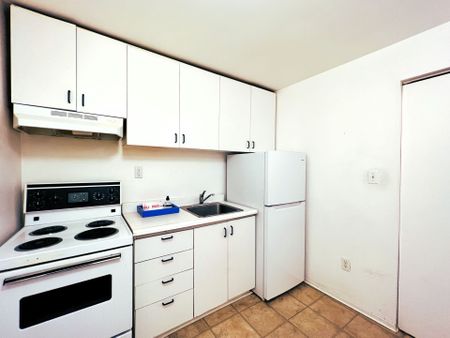 For Lease - 202 Prospect Street Unit# Apt #1, Newmarket, Ontario - Photo 5