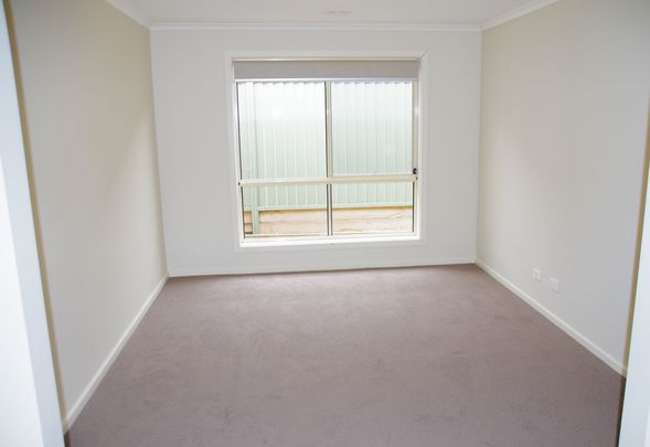 68 Waterford Drive, Miners Rest Vic 3352 - Photo 1