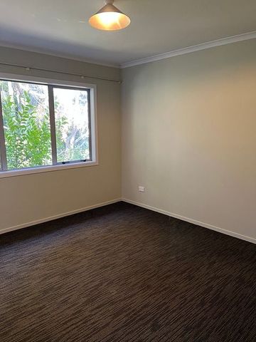 4 bedrooms with 4 ensuite bathrooms - Photo 5