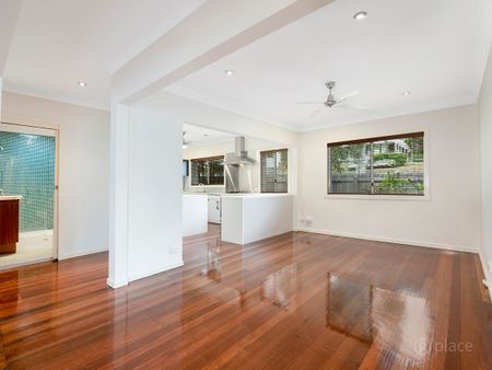 64 Illidge Street, Coorparoo QLD 4151 - House For Rent | Domain - Photo 3
