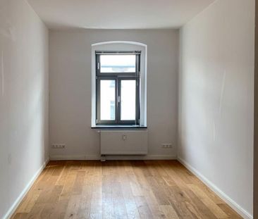 Nähe Platz d. Jugend * Balkon, Tageslichtbad mit Wanne * Dusche, Eichendielung, Keller * - Photo 1