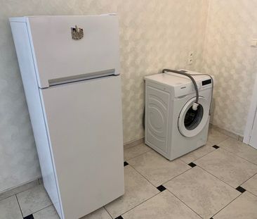Opgefrist knap appartement op het gelijkvloers, eventueel met garag... - Photo 2