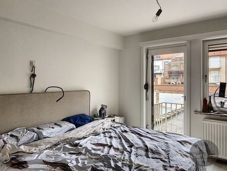 Prachtig gerenoveerd appartement vlakbij het Heldenplein - Photo 3