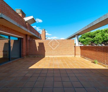 Luxury Villa for rent in Gavà, Spain - Photo 4