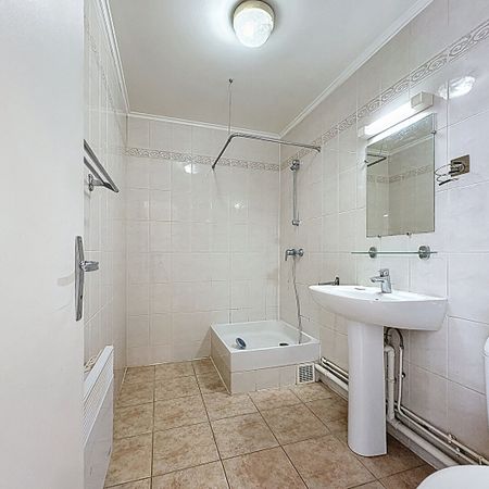 Location Appartement 1 pièce 27m² PUTEAUX 92800 - Photo 3