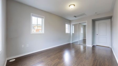 For Lease - 2496 Post Road Unit# 17, Oakville, Ontario - Photo 3