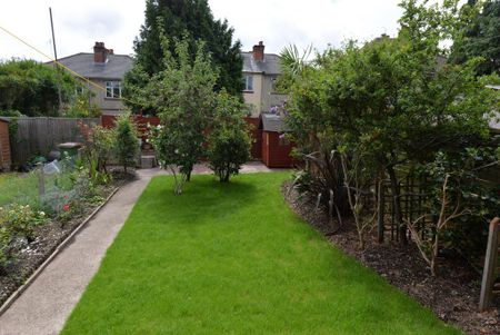 3 bedroom semi-detached house to rent - Photo 5