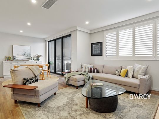 33 DOBSON ST - Photo 1