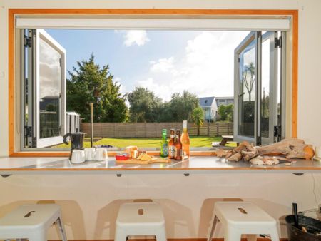 LITTLE BLUE BEACH HOUSE - Photo 5