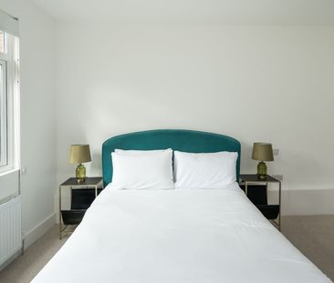 1 Bed Maisonette, Palliser Road, W14 - Photo 2