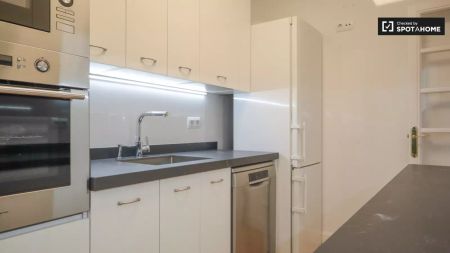 2-bedroom apartment for rent in Justicia perfect for professionals and students - Photo 4