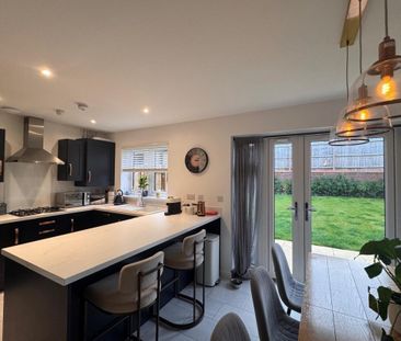 Evans Mead - Photo 6