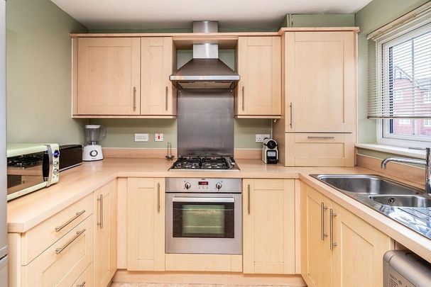 2 bedroom flat to rent - Photo 1