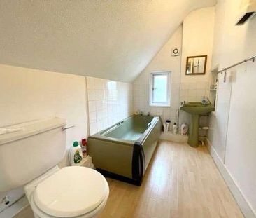College Road, Reading, Berkshire, RG6 - Photo 5