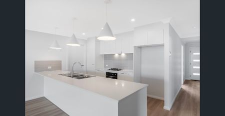 Stunning Four Bedroom Home - Ducted Air Con, Alfresco, Garage - Photo 2