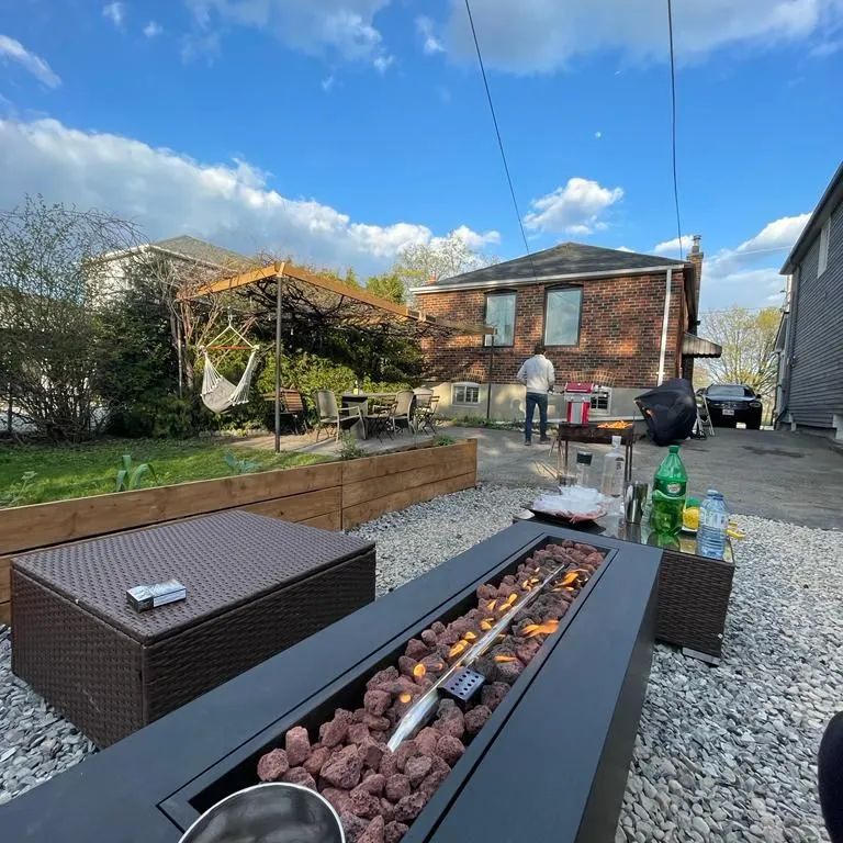 Detached Home For Lease | E8332698 - Photo 1