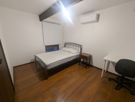 Dandenong North - Photo 2