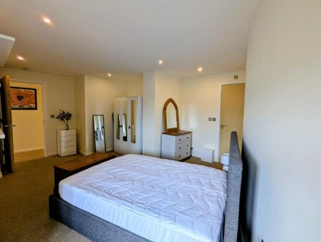 2 bedroom ground floor flat to rent - Photo 4