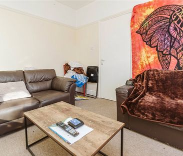 Monks Park Avenue, - Photo 1