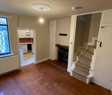 2 bedroom semi-detached house to rent - Photo 6