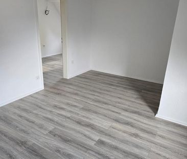 Renovierte großzügige Dachgeschoß Wohnung in Kupferdreh - Foto 1