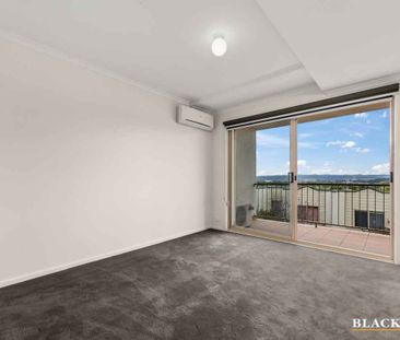 Convenient 1-Bedroom in Narrabundah - Photo 3