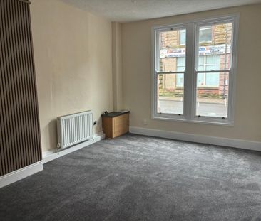 4 bedroom House To Let - Photo 1
